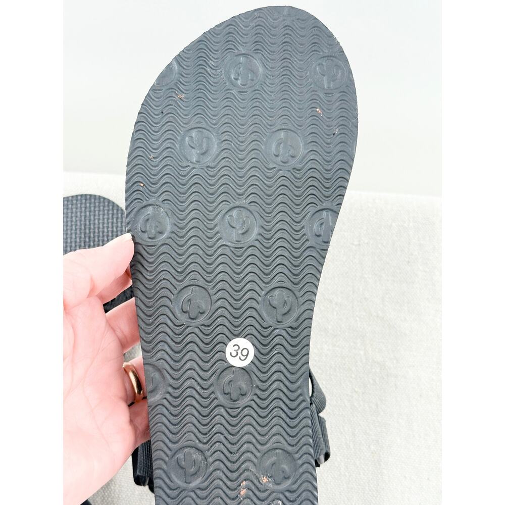 NWOT Arizona Love Trekky Bead-Embellished Hiking Sandals Black Women's EU 39 - Picture 7 of 8